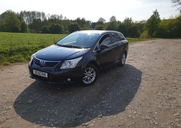 Toyota Avensis cena 33500 przebieg: 196000, rok produkcji 2011 z Sierpc małe 466